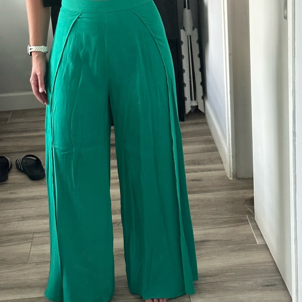 Lulu’s matching set - Picture 2 of 2